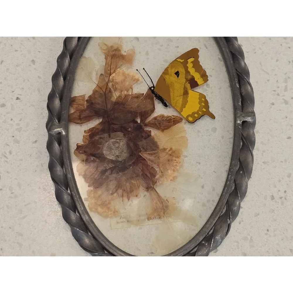 Vtg Lasting Impressions Butterfly In‎ Glass Framed Decor Handcrafted USA Pressed